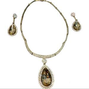 TAN brown gem jewelled rhinestone embellished oval teardrop necklace earring set